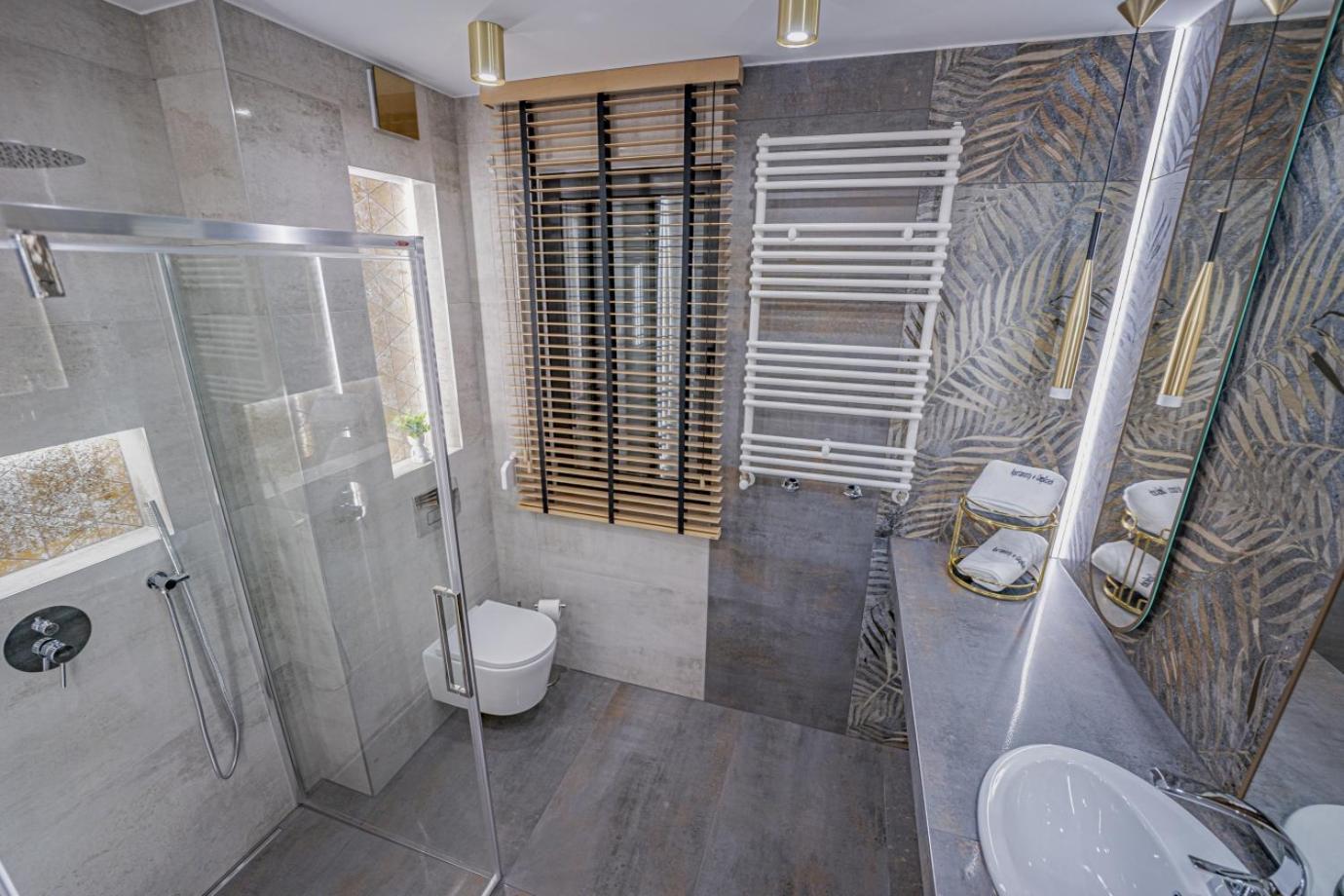 Apartament W Cieplicach Platinium Jelenia Gora Dış mekan fotoğraf